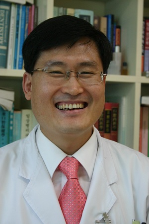 안종모 교수(조선치대 구강내과, 대한안면통증구강내과학회장)