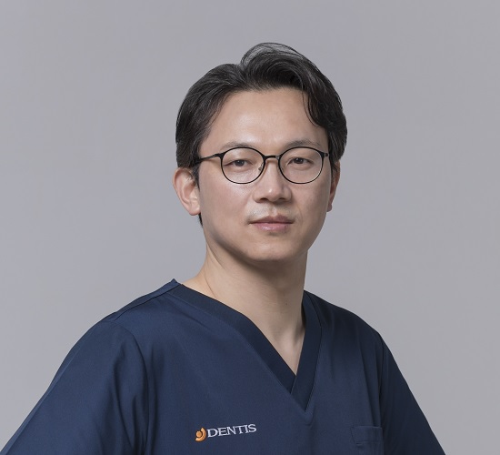 박시찬 원장(창원늘푸른치과)