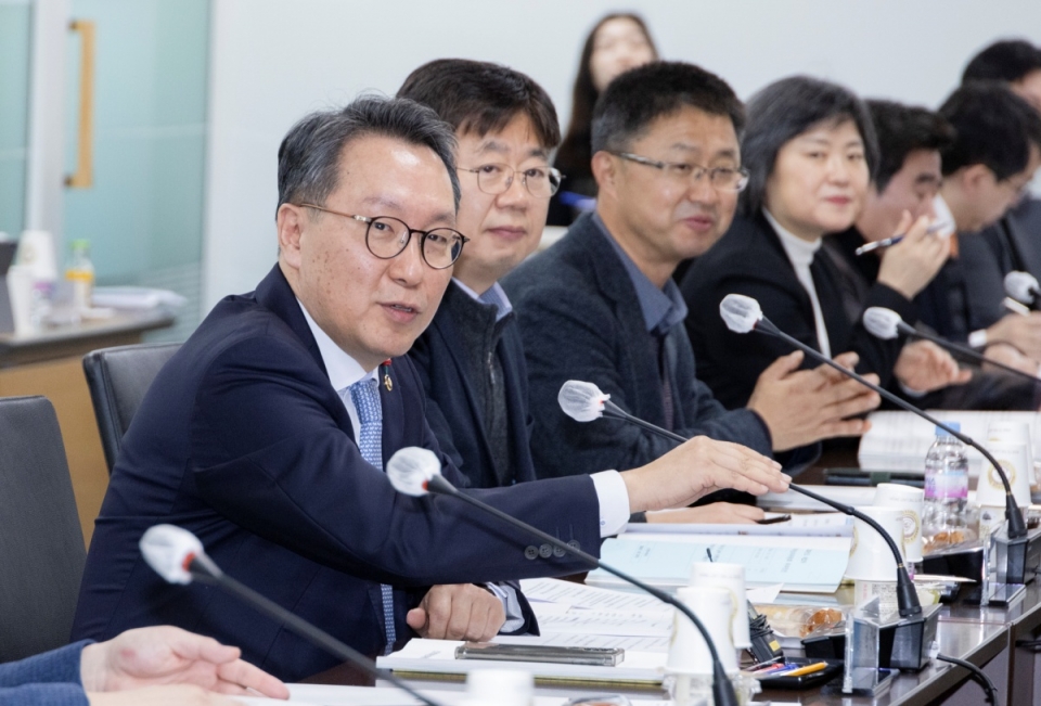 박민수 보건복지부 2차관이 25일 ‘2024년 제2차 건강보험정책심의위원회(건정심)’를 개최하고 있다. [2024.01.25]