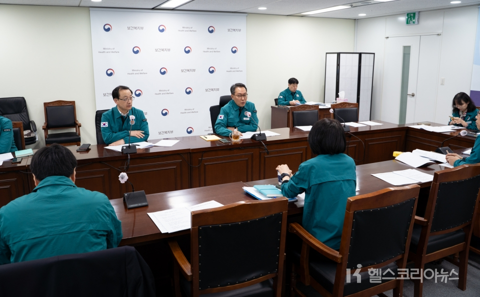 박민수 제2차관이 21일 '의사 집단행동 중앙사고수습본부' 회의를 주재하고 있다. [2024.03.21]